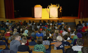 2014_03_06whiteHorseTheatre